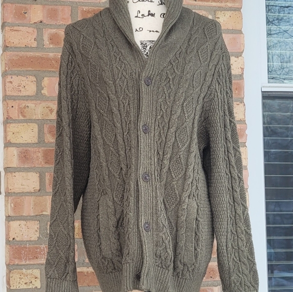 L.L.Bean Men's Olive Fisherman Cable Knit Sweater- Size L - Picture 2 of 14